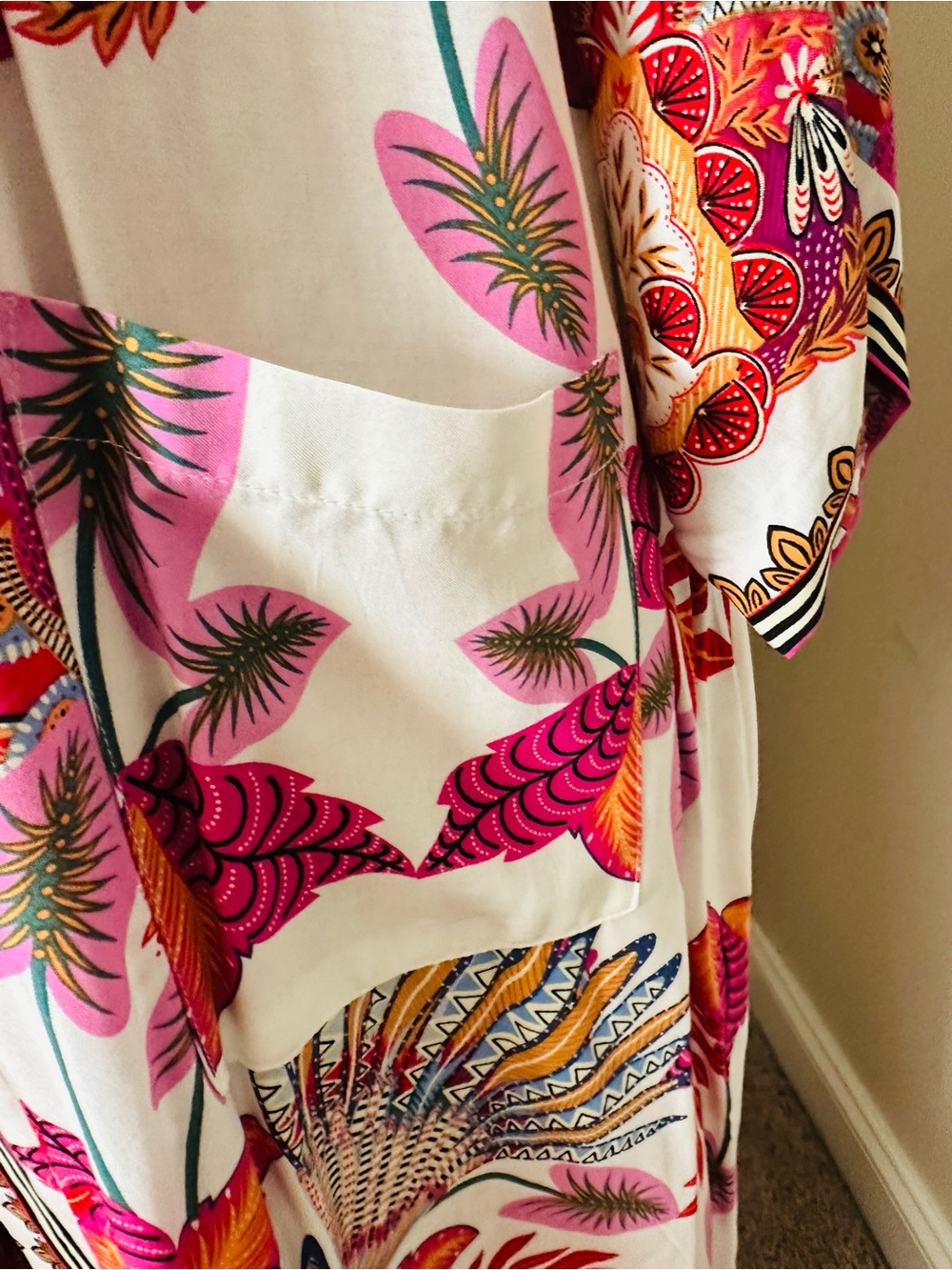 OSFM 2 sided Floral Kimono Robe - Cover-Up - Picture 4 of 8